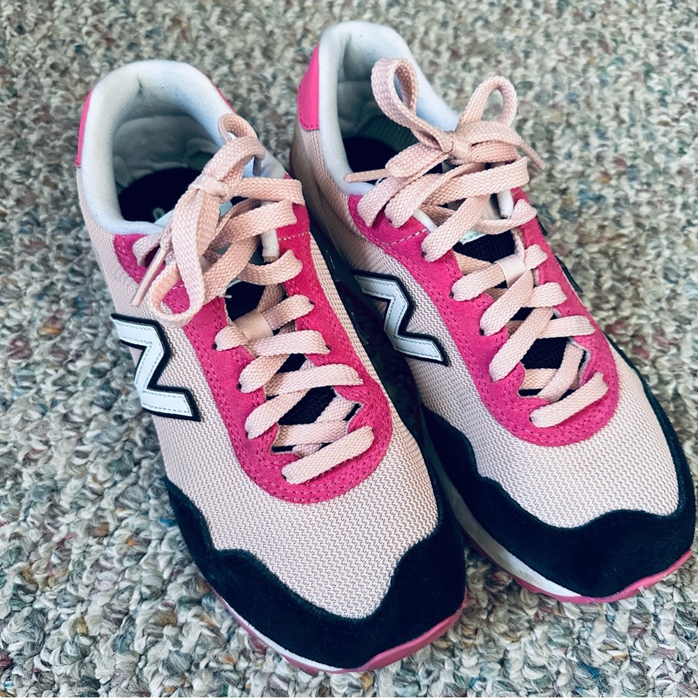 New Balance pink sneakers Size 7